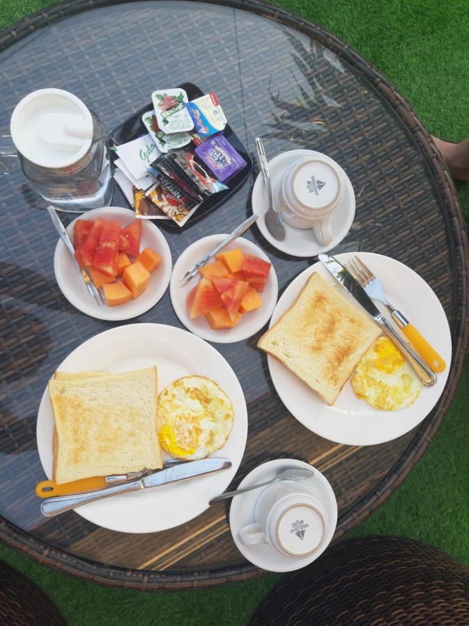 D&D Homestay Pesanggaran Dış mekan fotoğraf