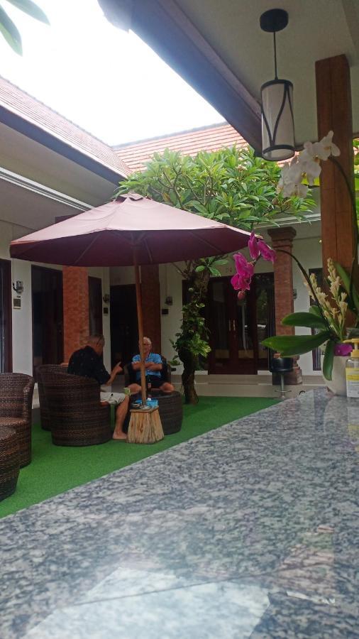 D&D Homestay Pesanggaran Dış mekan fotoğraf